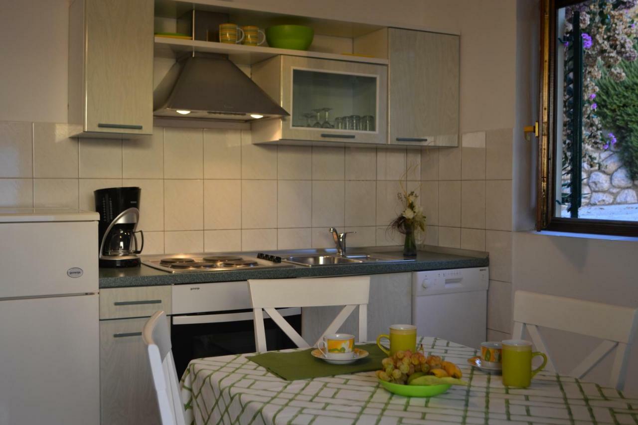 Апартаменты House Niva Супетарска-Драга Экстерьер фото